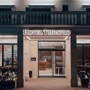 מלון Theatro- Center