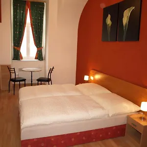Apartamento Tal