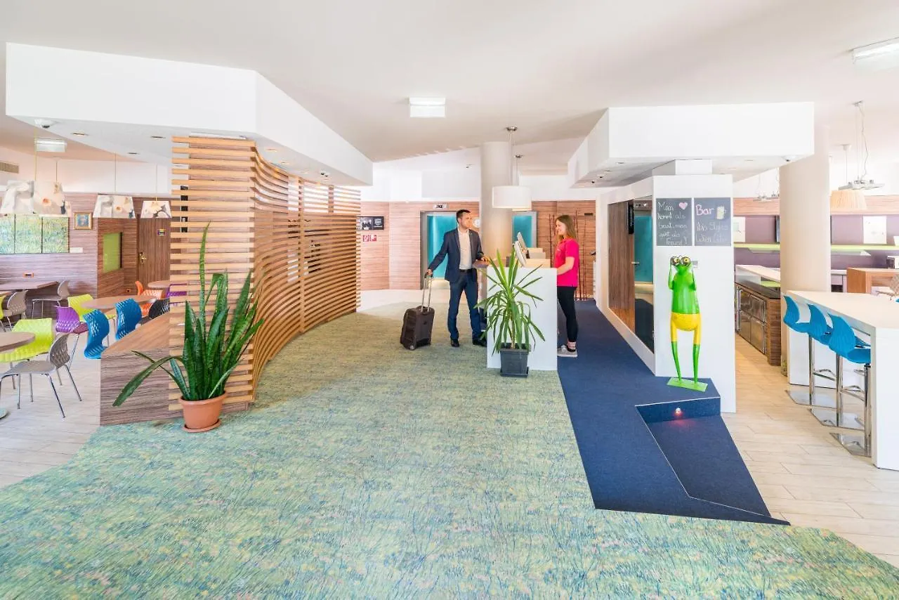 Ibis Styles Wien City 3*, Vienna
